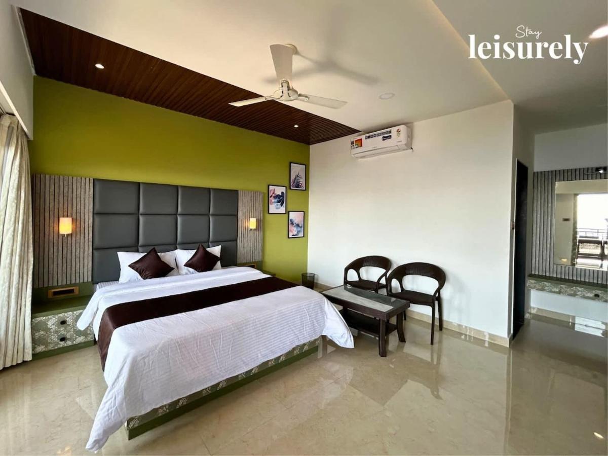 Stay Leisurely Avalon Heights 4Bhk, Панчгани Экстерьер фото