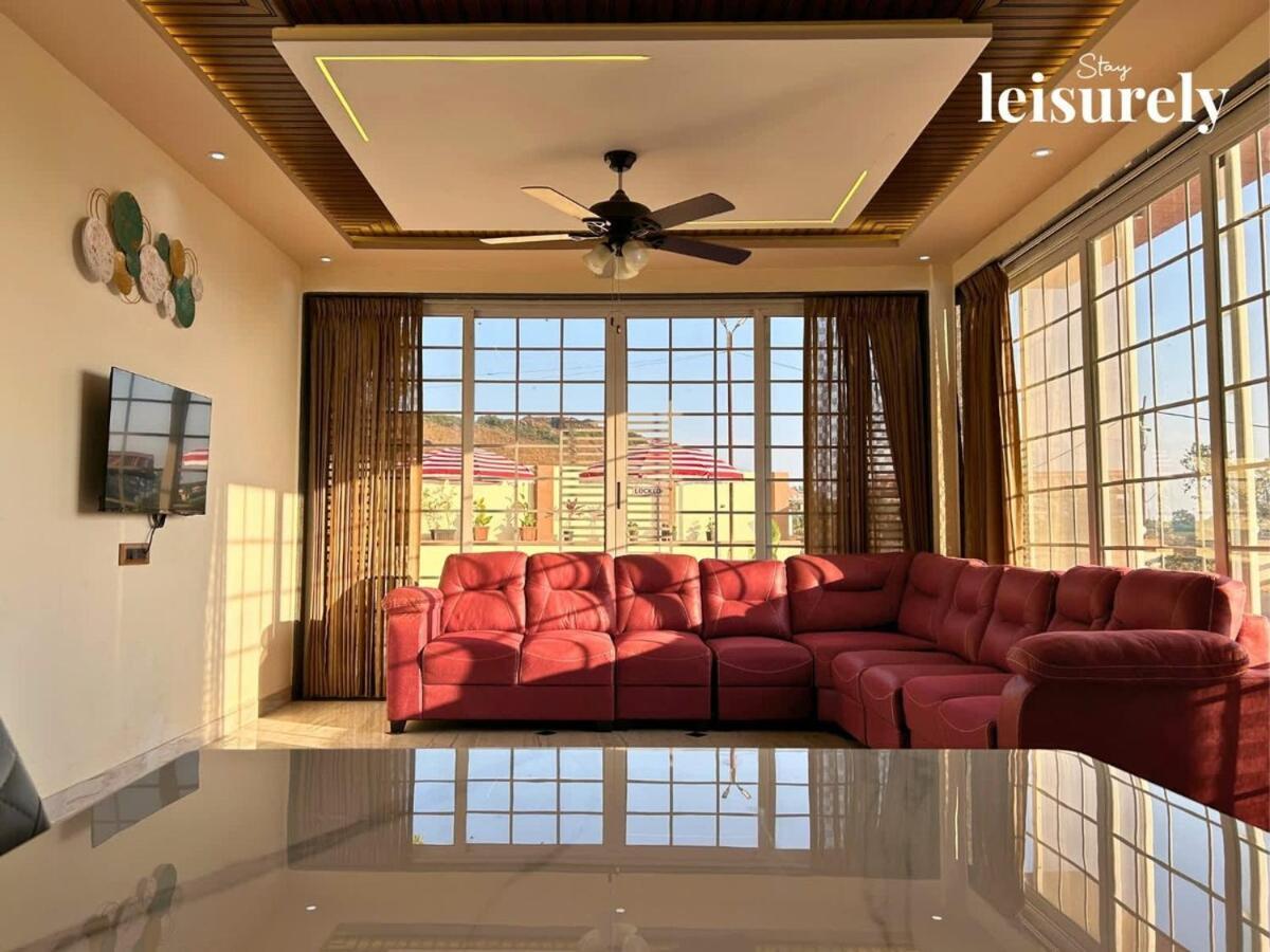 Stay Leisurely Avalon Heights 4Bhk, Панчгани Экстерьер фото